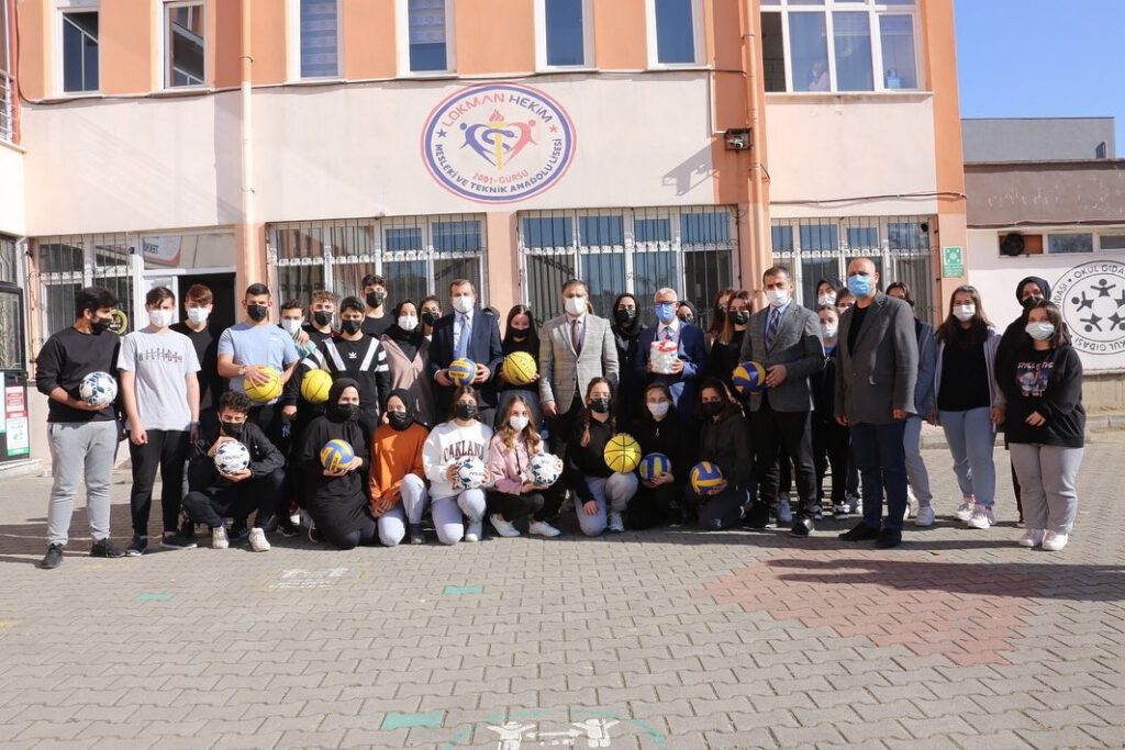 Gürsu Belediyesi’nden okullara destek