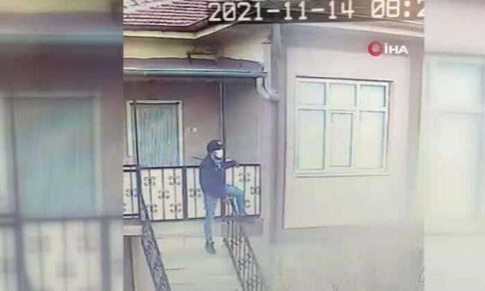 Tek hamlede pencereyi açtı