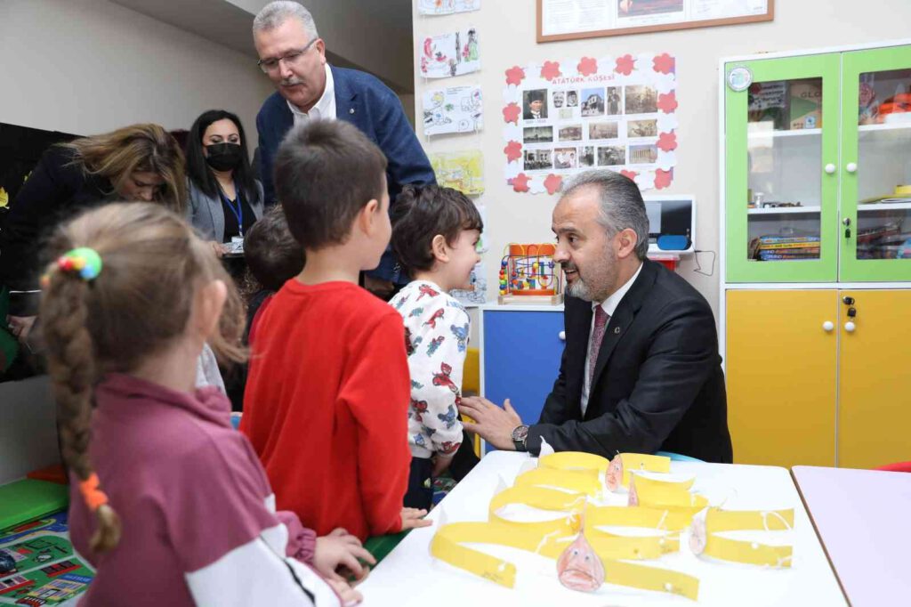 Karacabeyli minikler “Ana Kucağı”nda