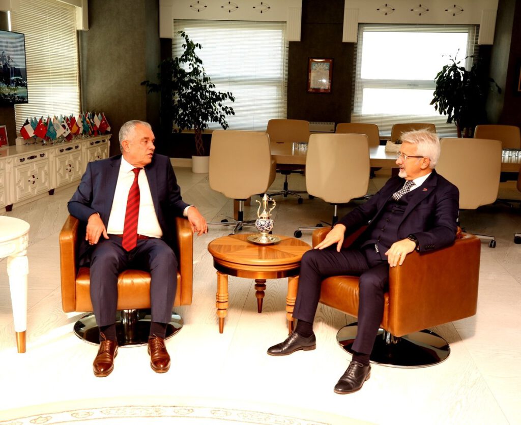 Manyas’tan Nilüfer’e ziyaret