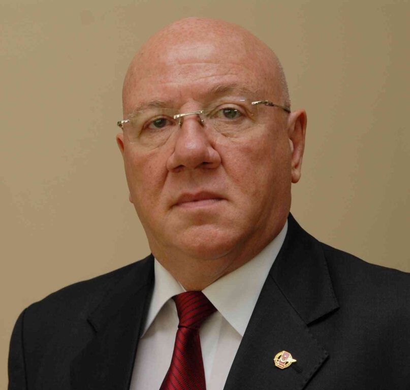 Medya kuruluşları kapanmanın eşiğinde