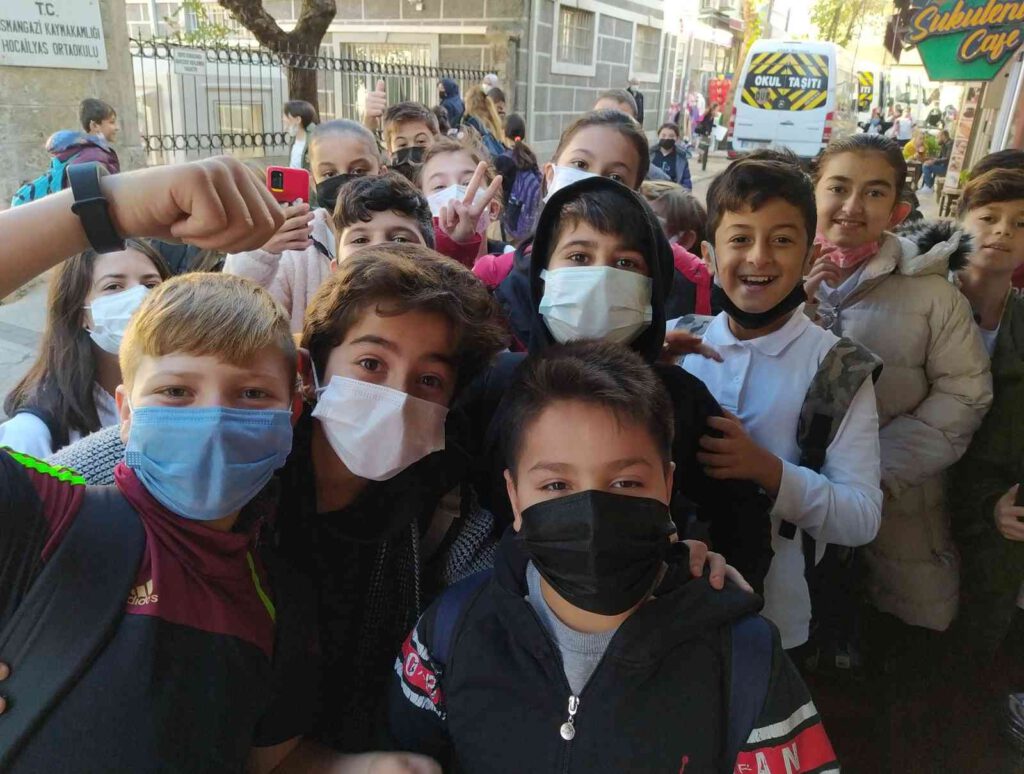 Milyonlarca öğrencinin tatil sevinci