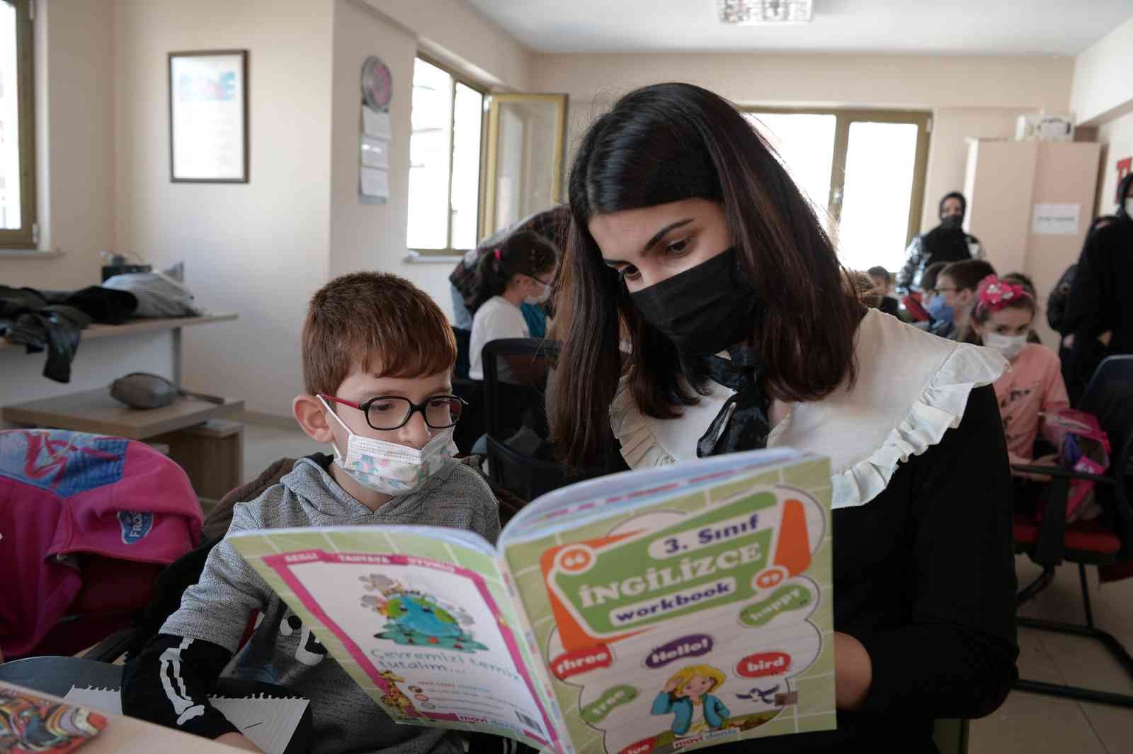 Osmangazi’den öğrencilere tam destek