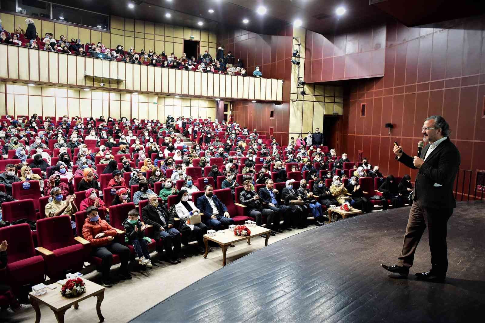 ‘Özünüzde İyilik Var’ konferansı