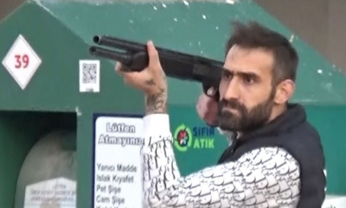 Yakalanacağını anlayınca tüfeği kendine doğrulttu