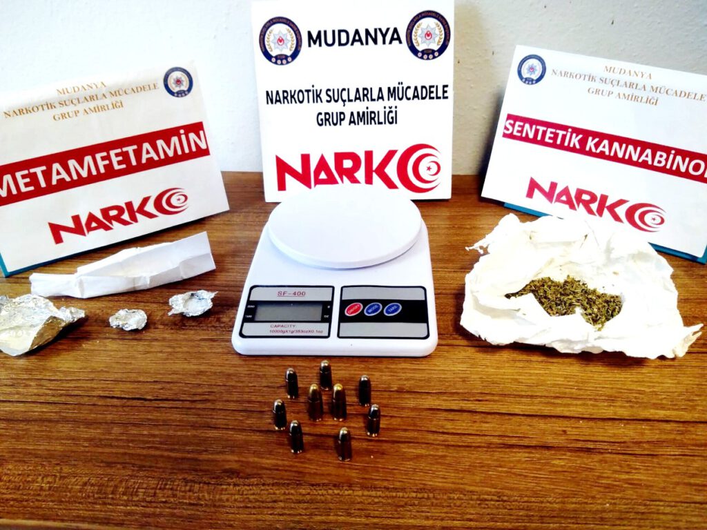 Uyuşturucu tacirlerine geçit yok