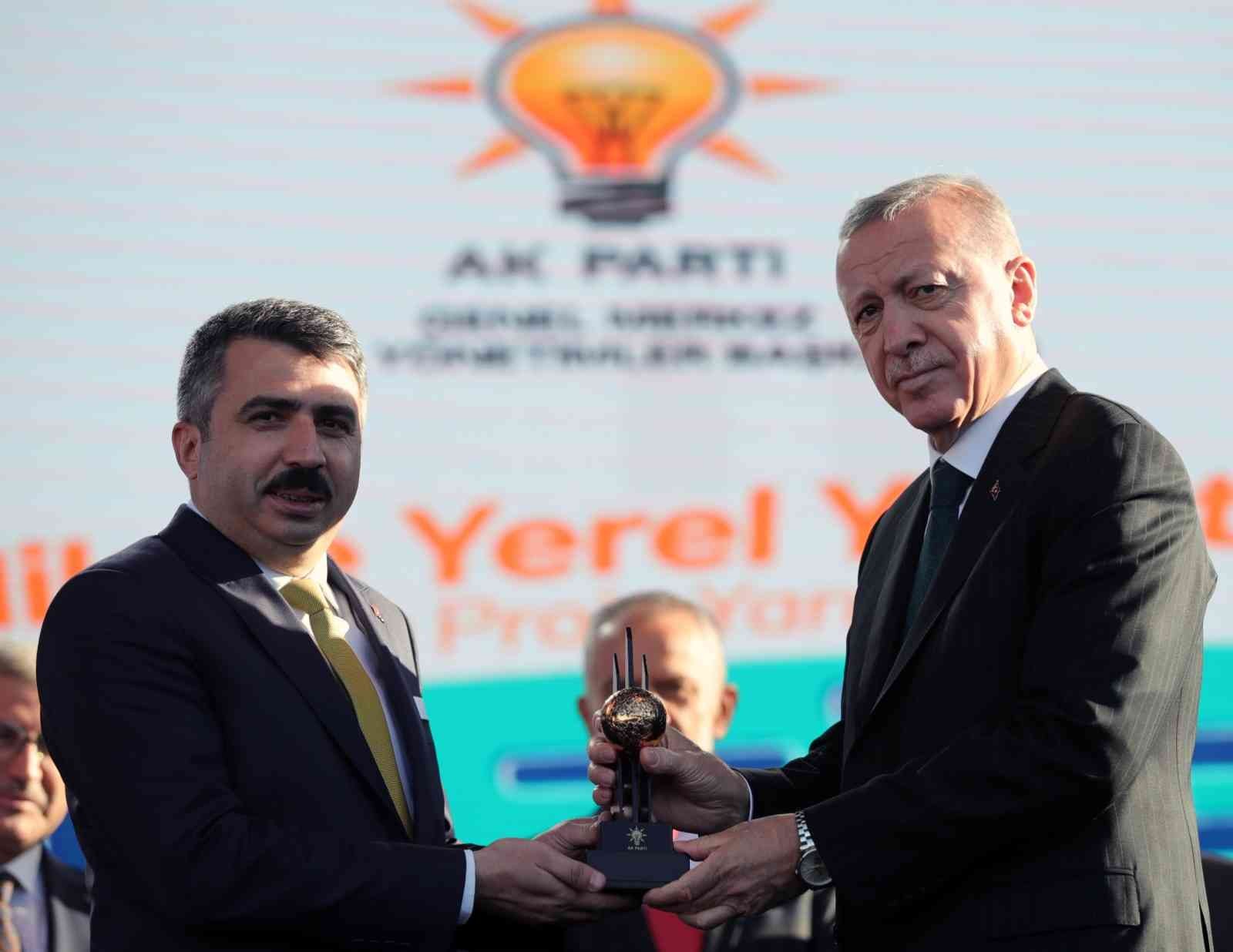 Yıldırım’ın yatırımlarına Erdoğan’dan ödül