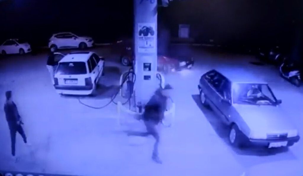 Benzinlikte yangın paniği!