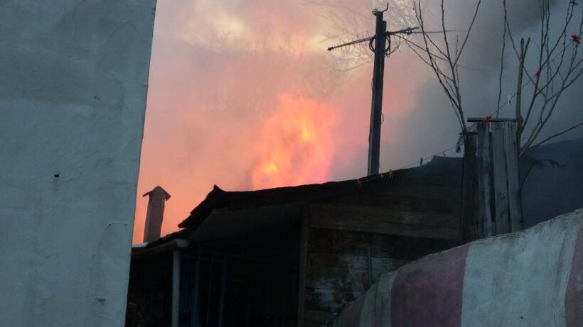 Kış ortasında evsiz kaldılar