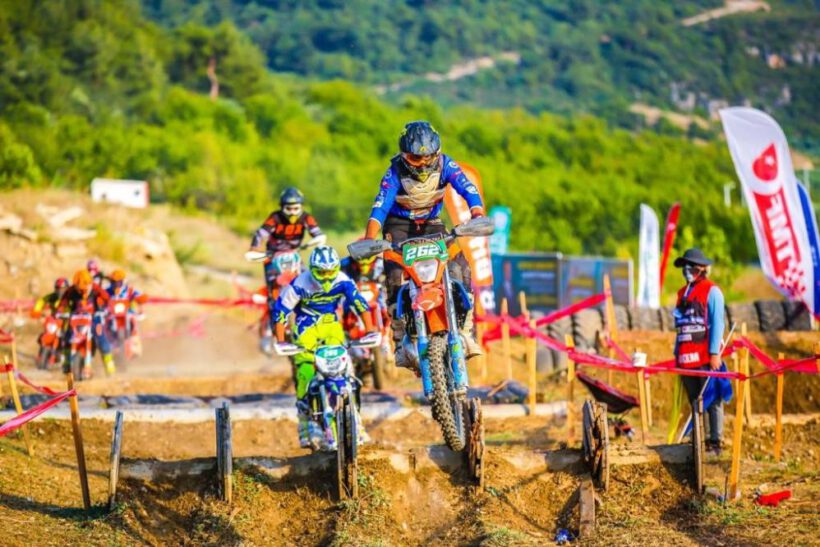 Motosiklet Kulübünden Başkan Usta’ya teşekkür