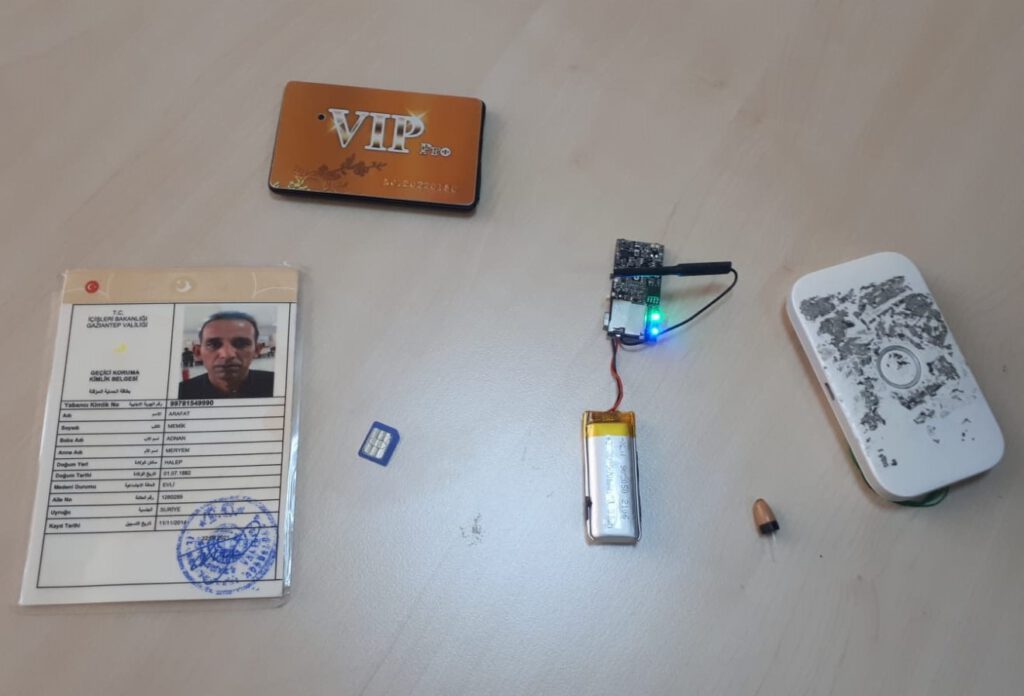 Ehliyet sınavında 10 bin TL’lik kopya ile yakalandı