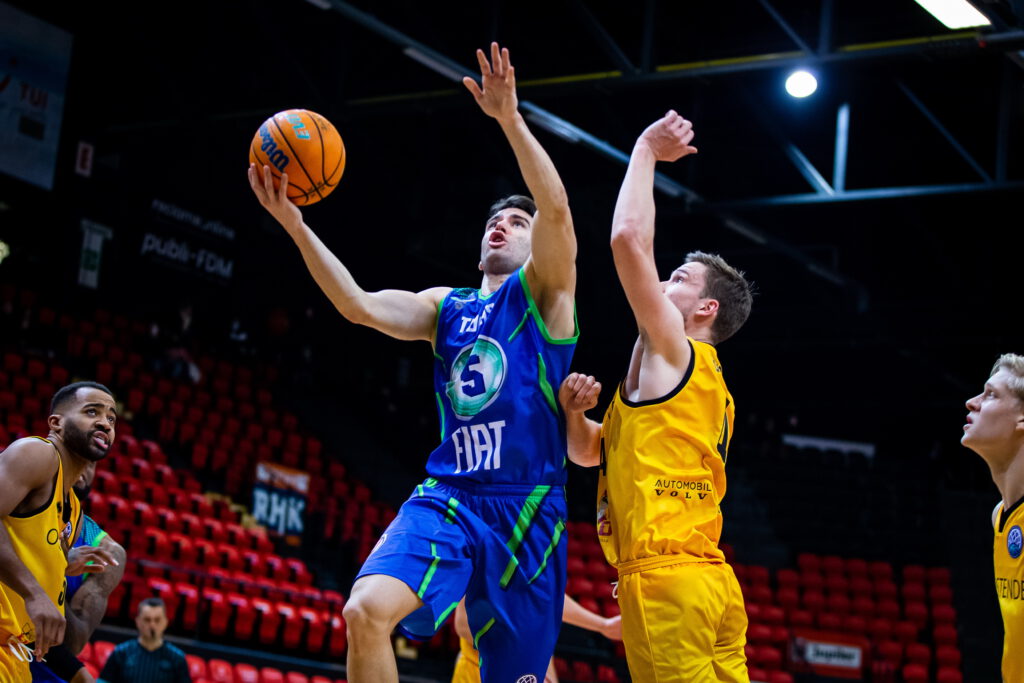 TOFAŞ liderliği garantiledi