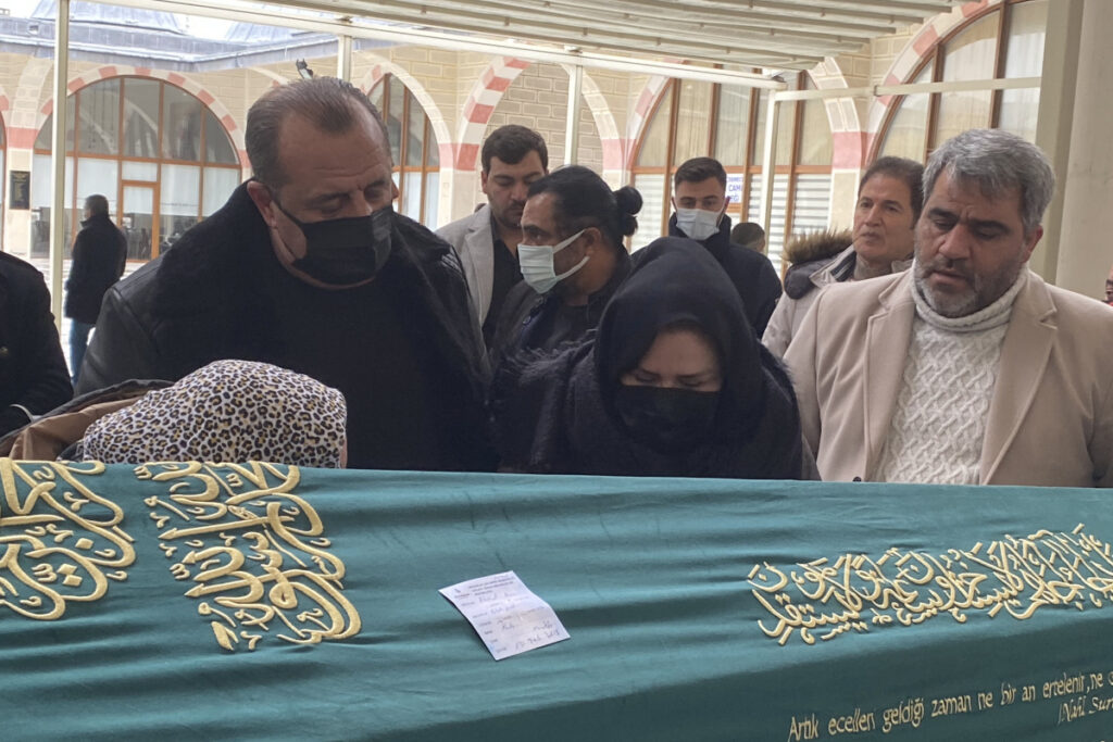 Ünlü şarkıcı Ceylan’ın en acı günü