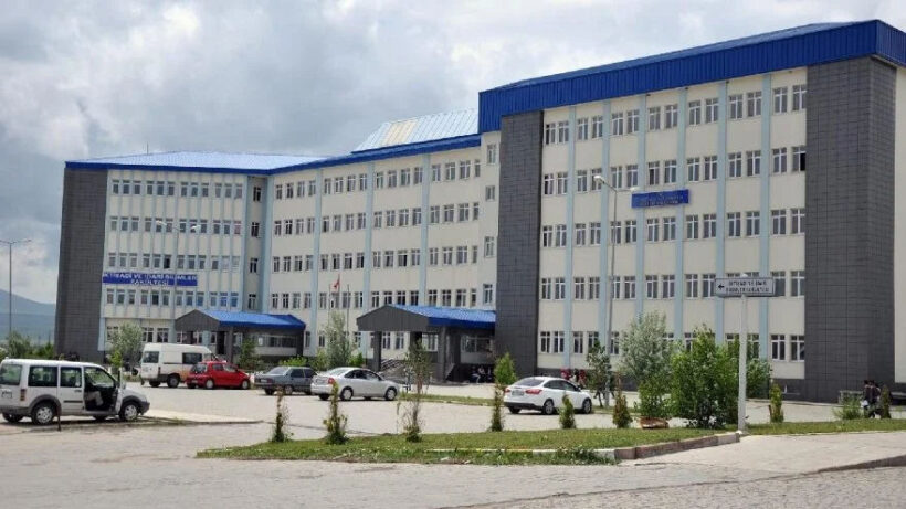 Kafkas Üniversitesi 10 öğretim üyesi alacak