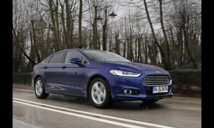 2015 model FORD marka otomobil satılıktır