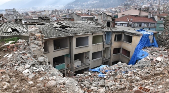 Kavaklı’da yıkımlar sürüyor