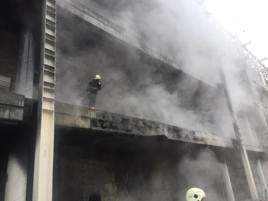 Son dakika… Elazığ stadyumunda yangın çıktı