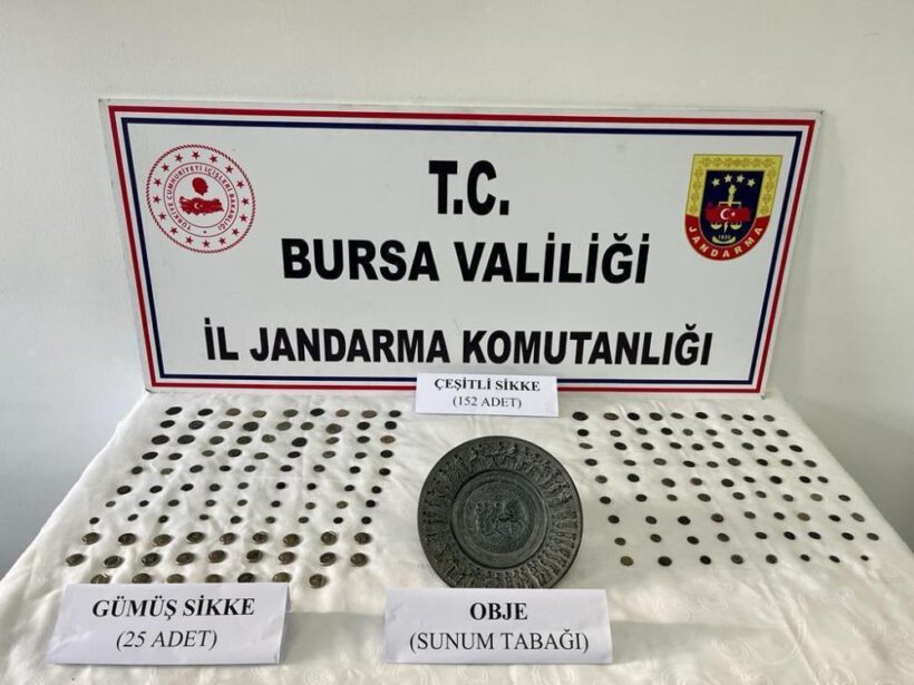 Tarihi eser satmaya çalışırken yakalandı