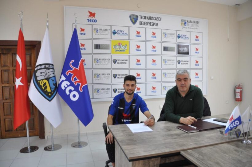 Uğur M. Türk ve S. Yatağan Karacabey Belediyespor’da