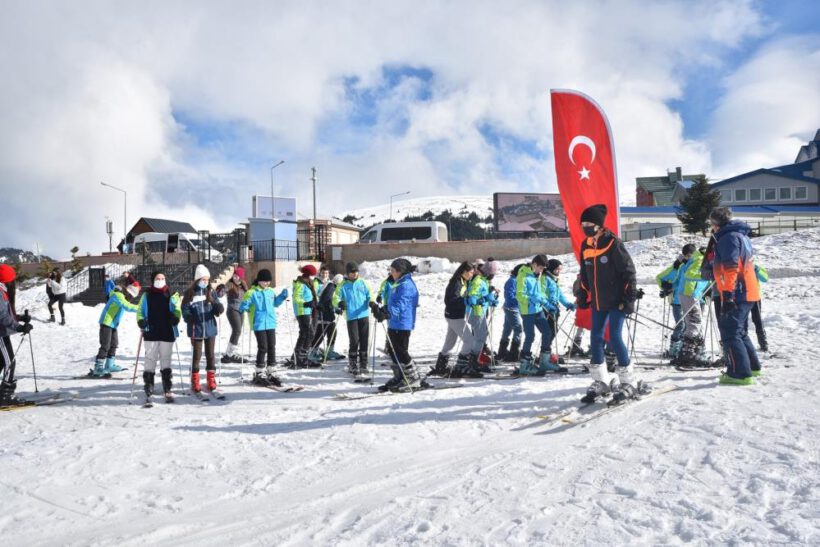 Öğrencilerin kayak heyecanı