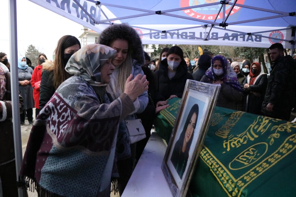 Dilara Yıldız’a yürek yakan ağıt: Katiline mi aşık oldun