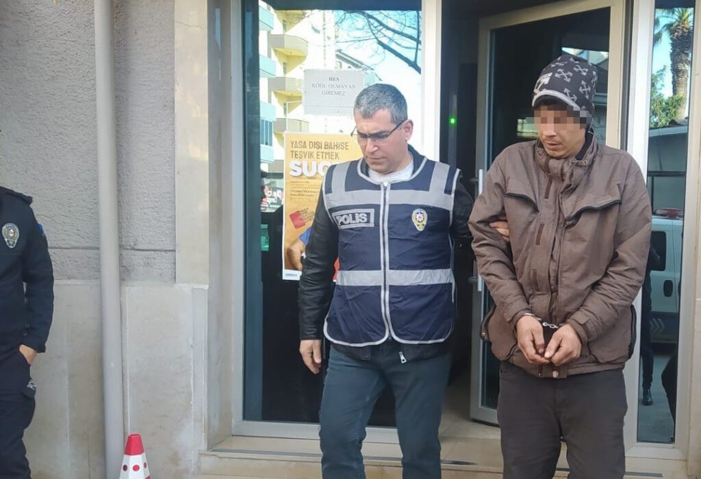 Oto faresi polisten kaçamadı