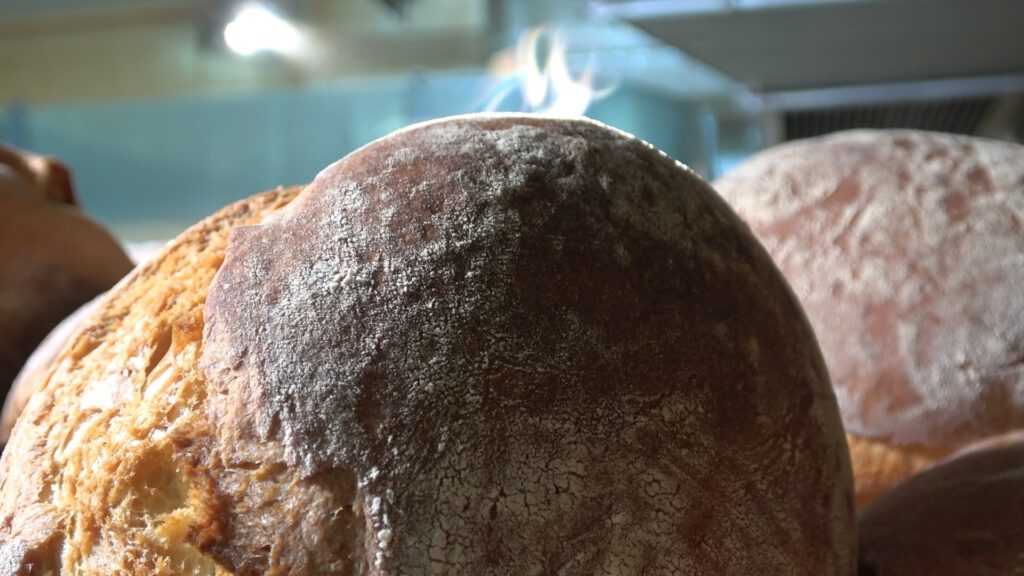 Kapı kapı ücretsiz dağıtıyorlar!