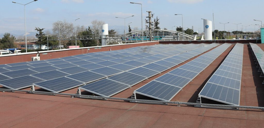 Güneş ekip, enerji biçiyoruz