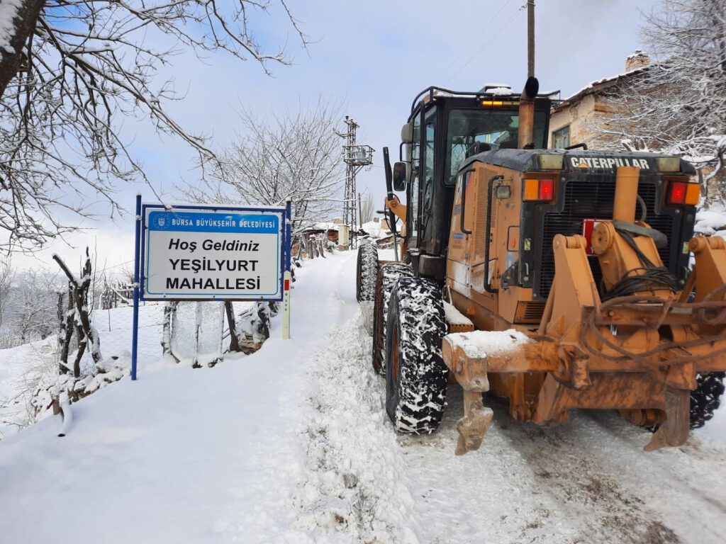 Bursa’da 507 mahalleye yoluna anında müdahale