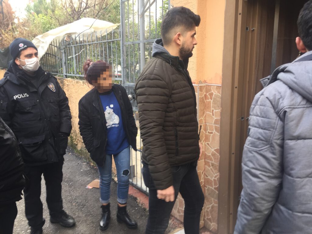 İğrenç olay! Küçük kıza kuzeni tuzak kurdu