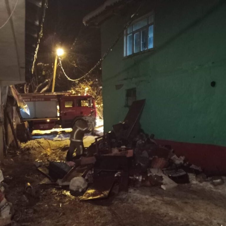 Kestel’de çıkan yangın köylülerin müdahalesiyle söndürüldü