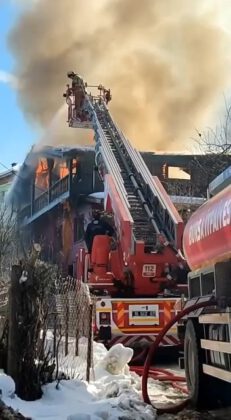 Bursa’da iki farklı mahallede çıkan yangın korkuya neden oldu