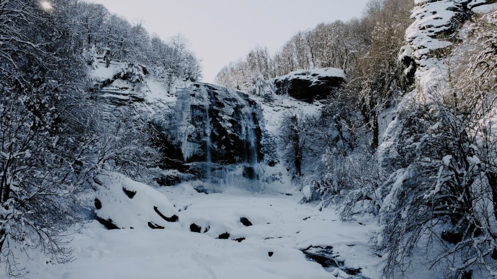 Suuçtu Şelalesi’ni böyle gördünüz mü!