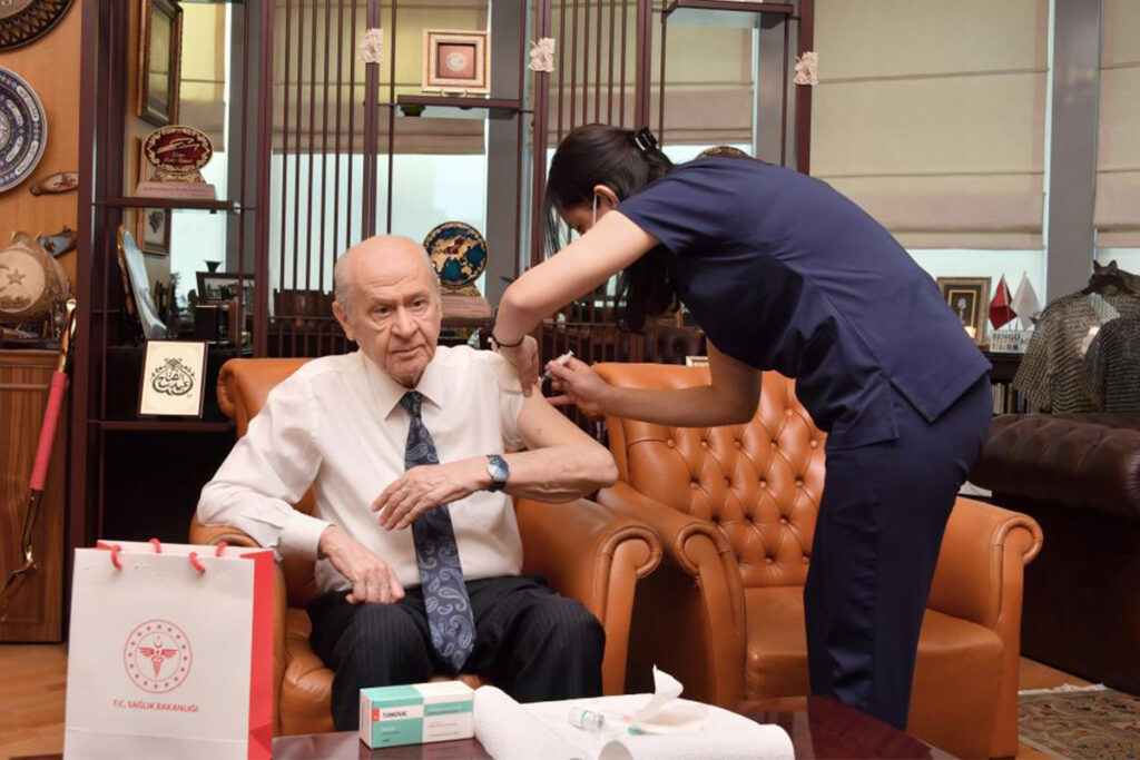 Bahçeli, Turkovac aşısı oldu