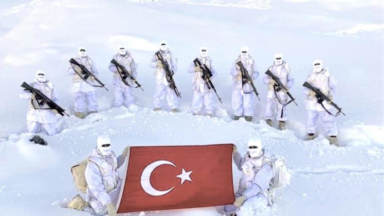 Mehmetçiğin eksi 39 derecede terörle mücadelesi