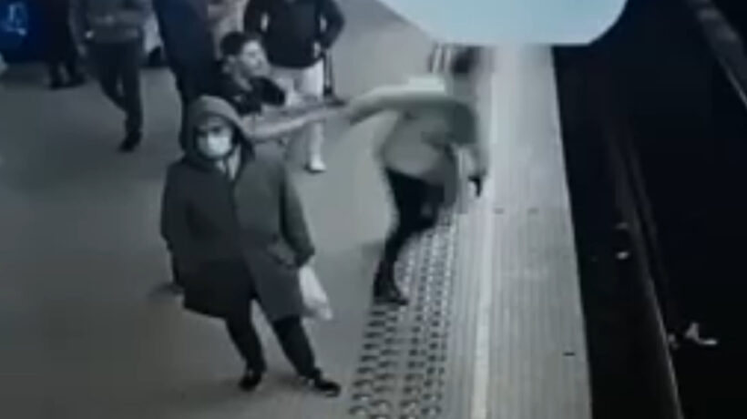 Metroda cinayete teşebbüs! Kadın yolcuyu raylara itti