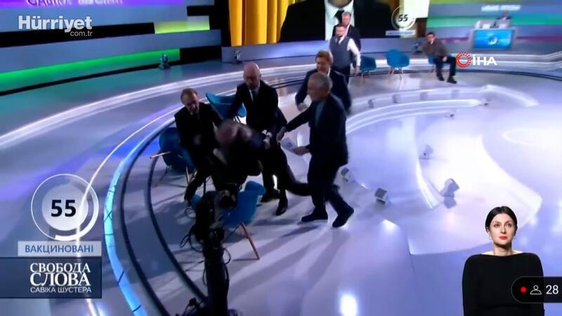 Kriz canlı yayına sıçradı! Milletvekili ve gazeteci birbirine girdi