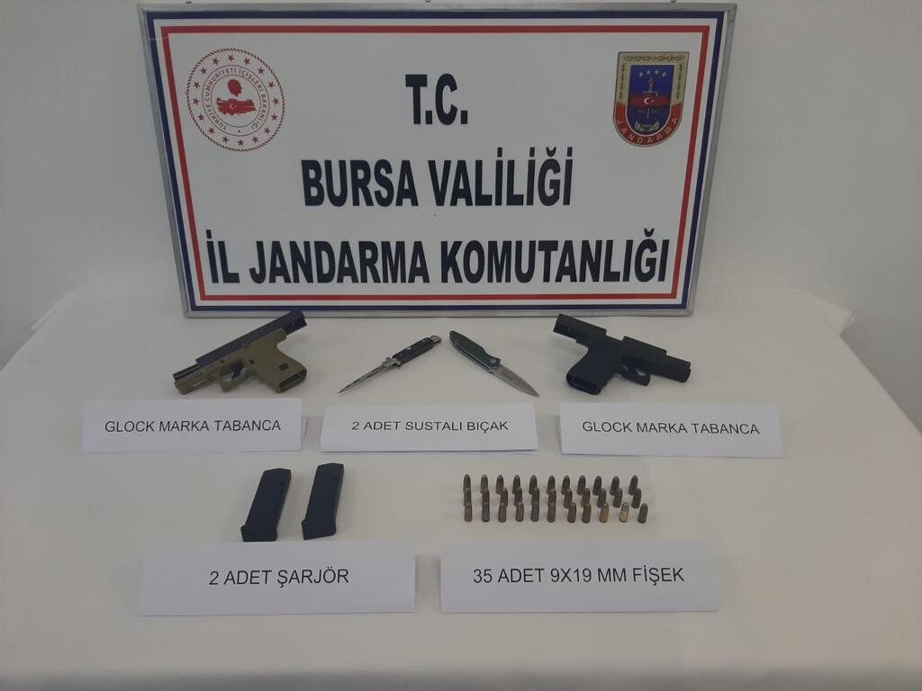 Jandarma’dan ruhsatsız silah operasyonu