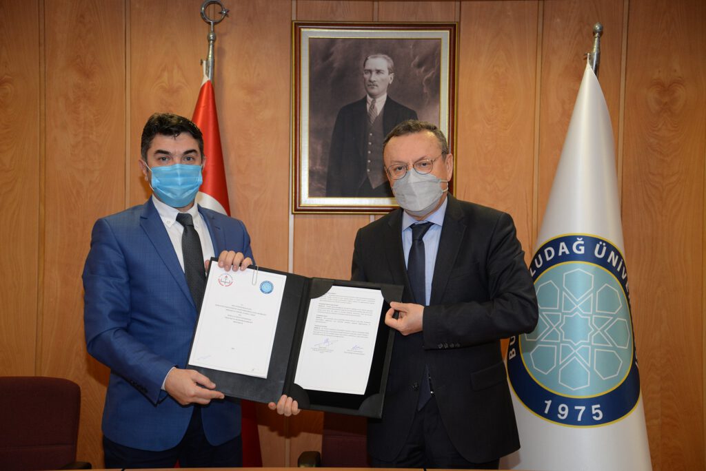 Türkiye’nin tek otomotiv lisesine BUÜ’den akademik destek