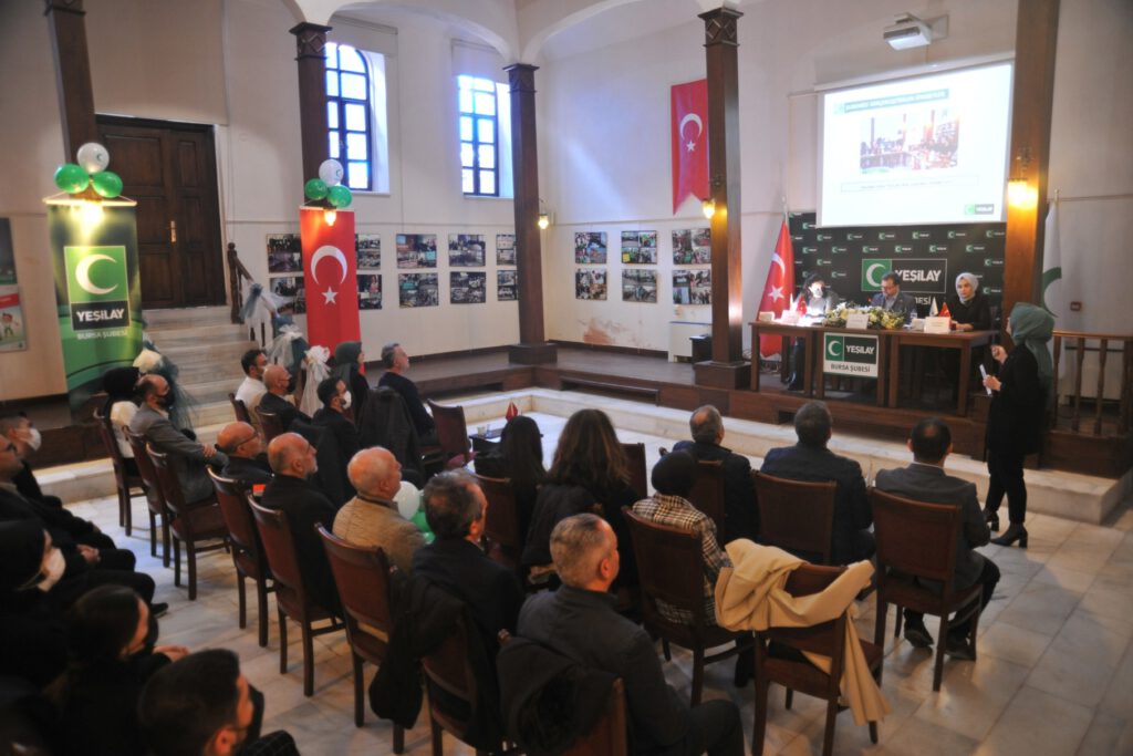 Yeşilay Başkanı Çavuşoğlu güven tazeledi