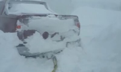 Uludağ’da araçlar karların altında kaldı