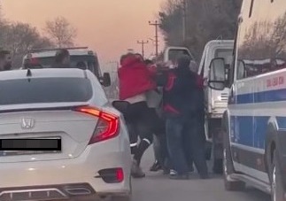 Bursa’da trafik kavgası! O anlar kamerada