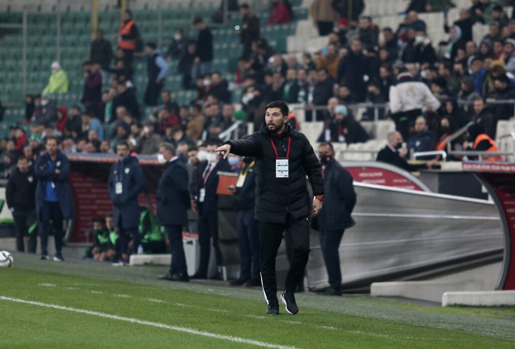 Gökay Kavalcı: “Ezeh’in attığı muhteşem golle galip geldik”