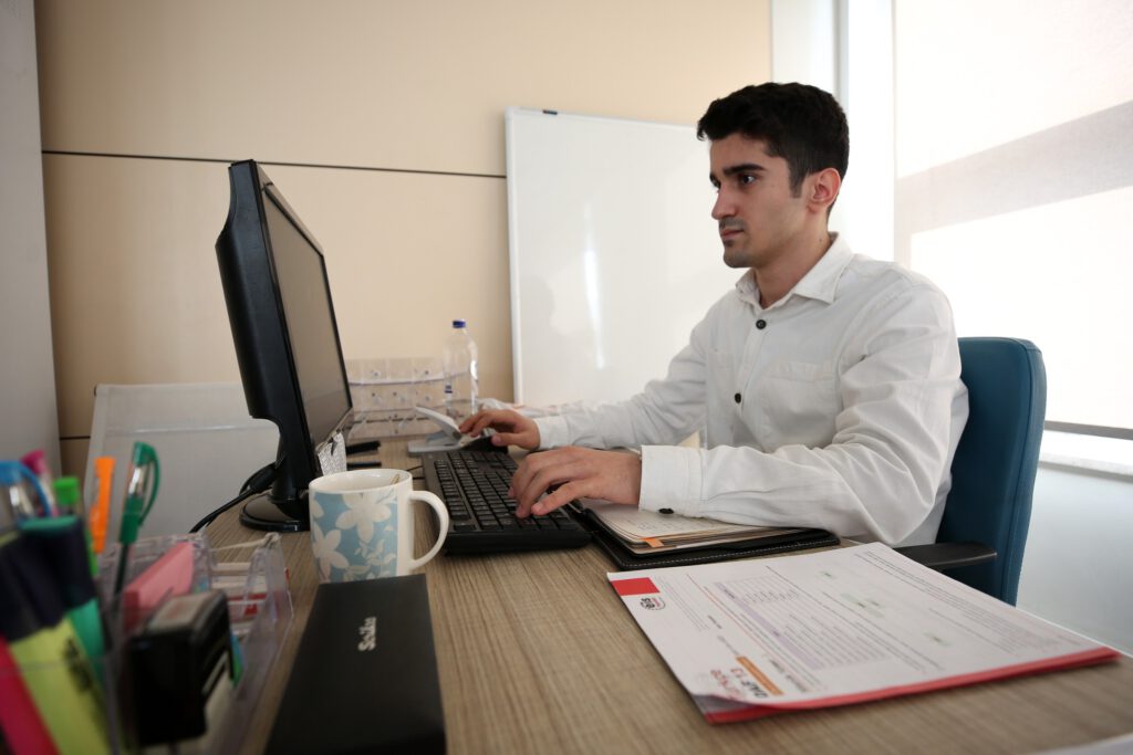 Üniversiteye hazırlanan gençlere destek