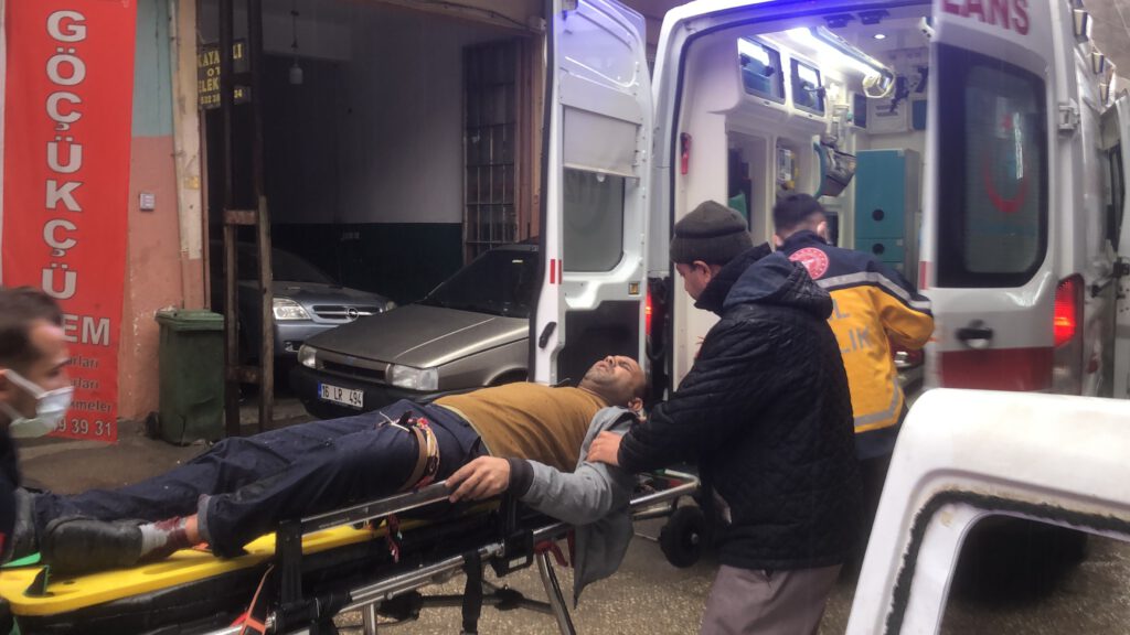 Bursa’da kardeş kavgasında kan aktı!