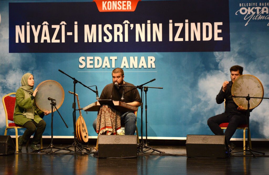 Ünlü santur sanatçısından Yıldırımlılara konser