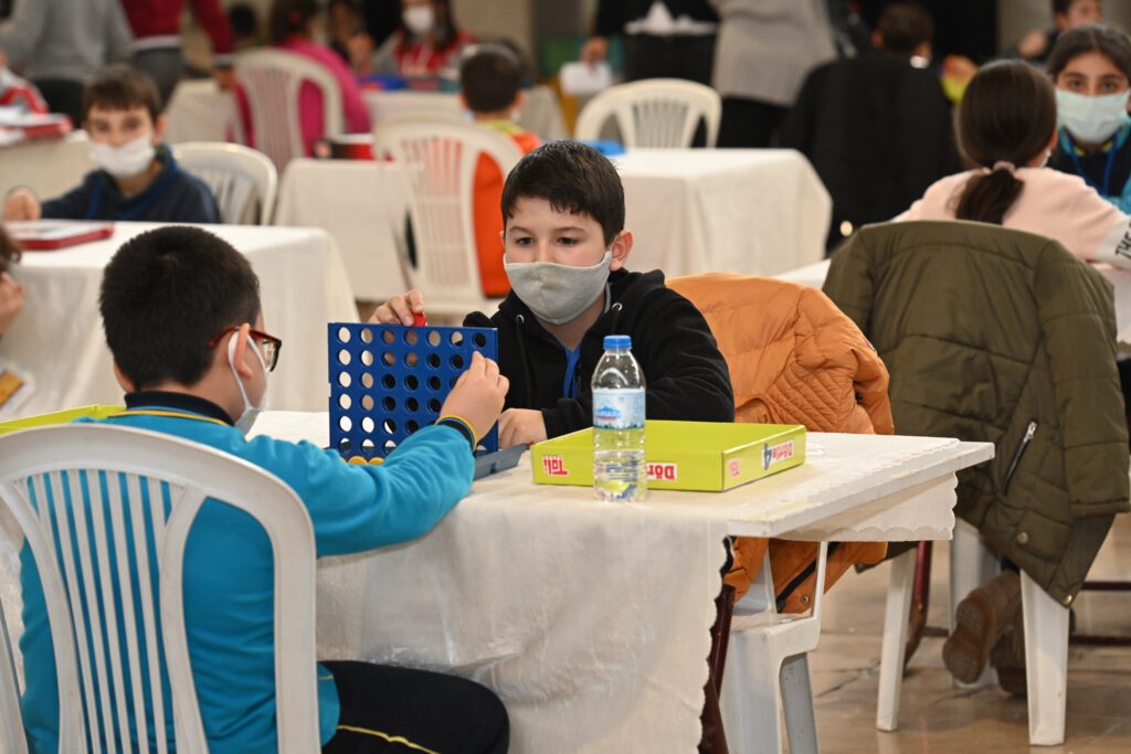 Bursa’da Zeka Oyunları Süper Ligi başladı