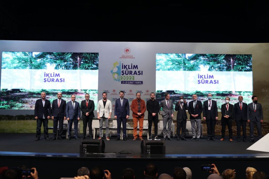 Ünlüler, iklim değişikliğine dikkat çekmek için İklim Şurası’nda buluştu