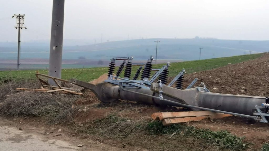 Bursa’da yüksek gerilime kapılan işçi ağır yaralandı