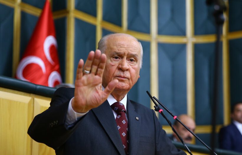 Bahçeli’den Tarkan çıkışı: ”Kıl Oldum Abi şarkısını dinlesinler”